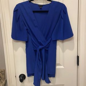 Ann Taylor royal blue flutter sleeve v neck blouse